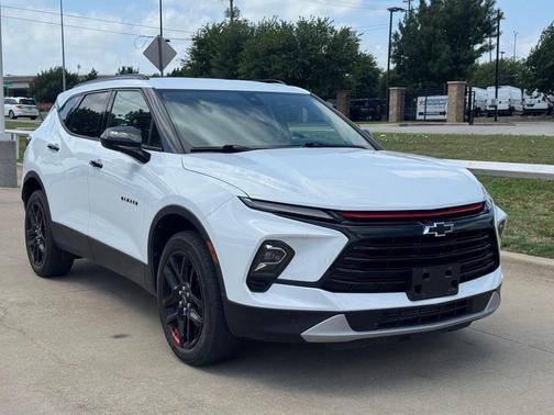 Summit White 2024 Chevrolet Blazer 2LT