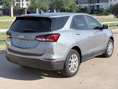 Sterling Gray Metallic 2024 Chevrolet Equinox LS