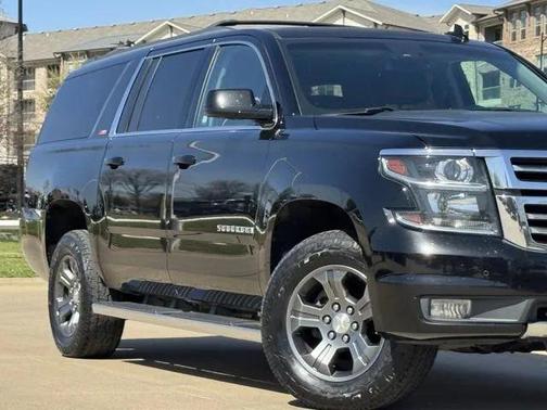 2016 Chevrolet Suburban LT