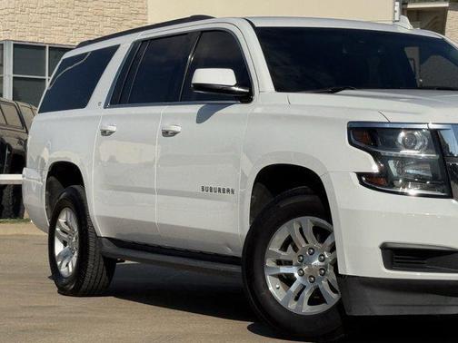 2019 Chevrolet Suburban LT