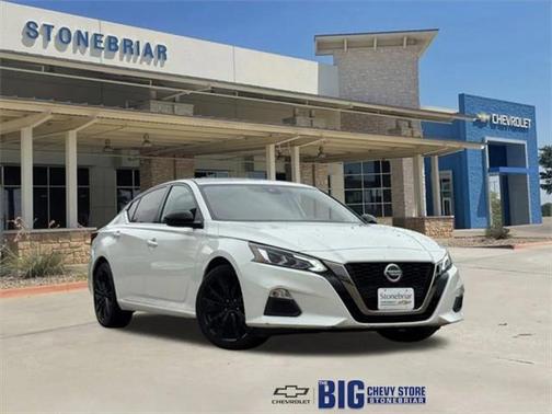 2022 Nissan Altima SR FWD