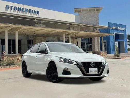 2022 Nissan Altima SR FWD
