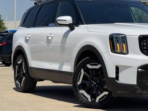 Glacial White Pearl 2024 Kia Telluride EX