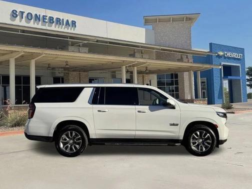 2022 Chevrolet Suburban LT