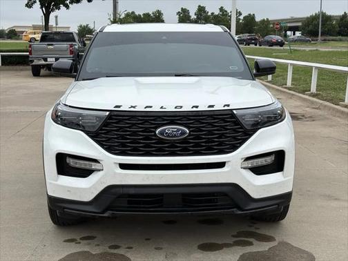 2022 Ford Explorer ST-Line