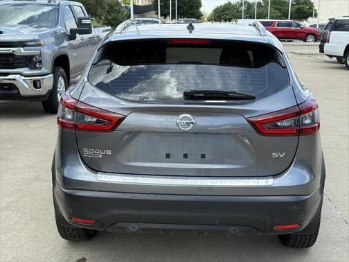 2022 Nissan Rogue Sport SV