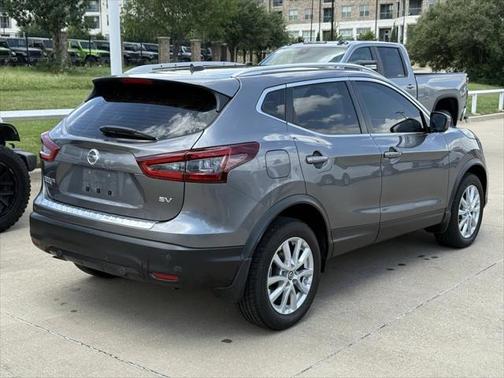 2022 Nissan Rogue Sport SV