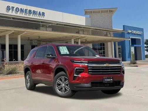 Radiant Red Tintcoat 2026 Chevrolet Traverse LT