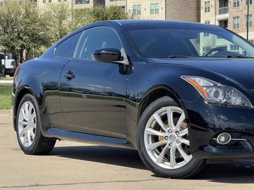 2014 INFINITI Q60 Base