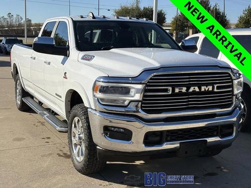2022 RAM 2500 Laramie Crew Cab 4x4 8' Box