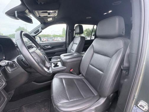 Silver Sage Metallic 2024 Chevrolet Suburban LT