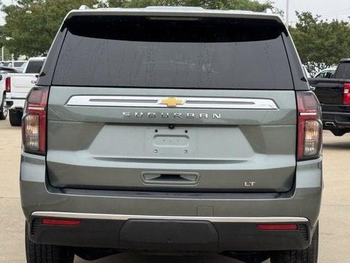 Silver Sage Metallic 2024 Chevrolet Suburban LT