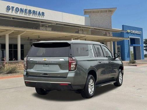 Silver Sage Metallic 2024 Chevrolet Suburban LT