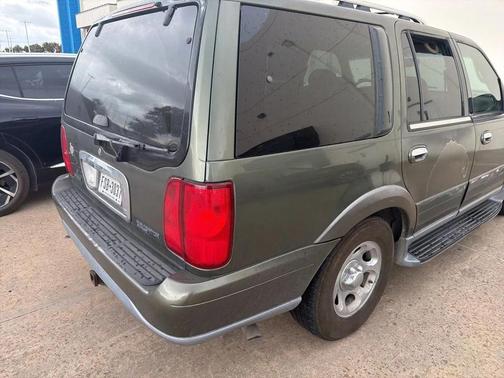 2001 Lincoln Navigator Base