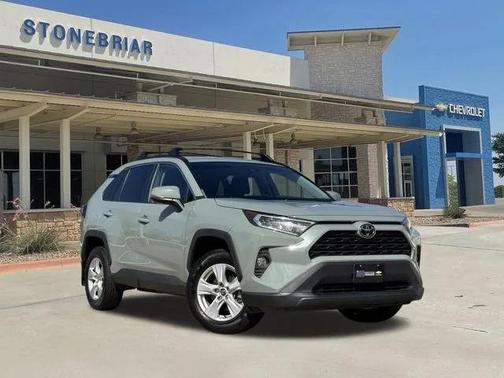 2020 Toyota RAV4 XLE