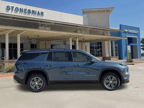 Lakeshore Blue Metallic 2026 Chevrolet Traverse LT