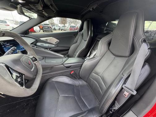 2024 Chevrolet Corvette Stingray w/2LT