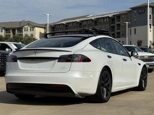 2021 Tesla Model S Plaid