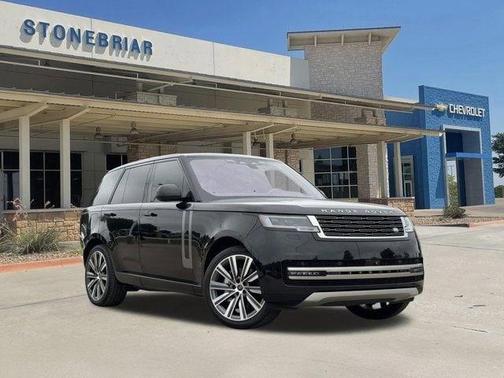 Black 2023 Land Rover Range Rover P400 SE
