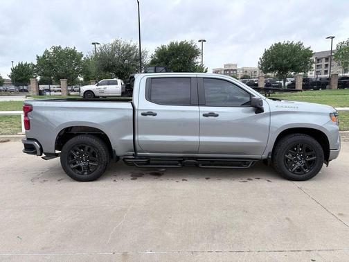 Sterling Gray Metallic 2025 Chevrolet Silverado 1500 Custom