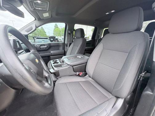 Sterling Gray Metallic 2025 Chevrolet Silverado 1500 Custom