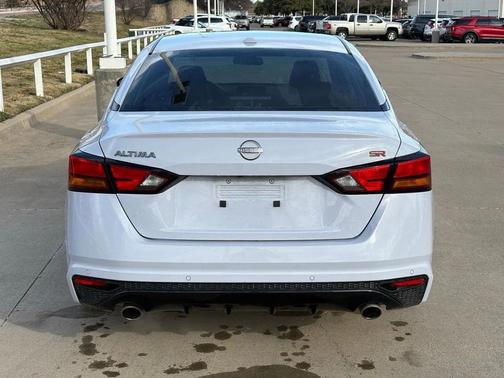 2024 Nissan Altima SR FWD