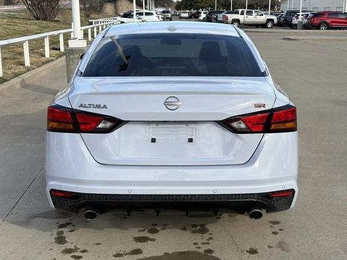 2024 Nissan Altima SR FWD