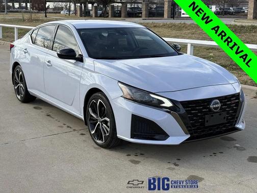 2024 Nissan Altima SR FWD