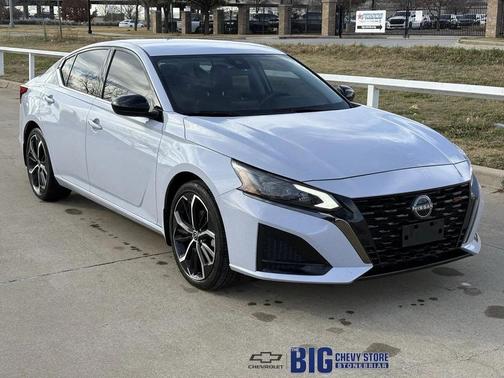2024 Nissan Altima SR FWD
