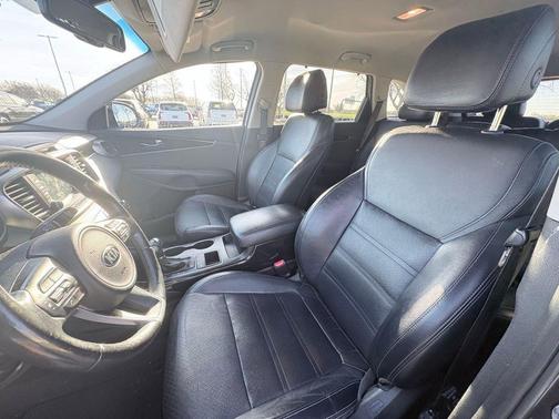2017 Kia Sorento EX