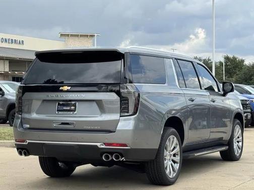 2025 Chevrolet Suburban Premier