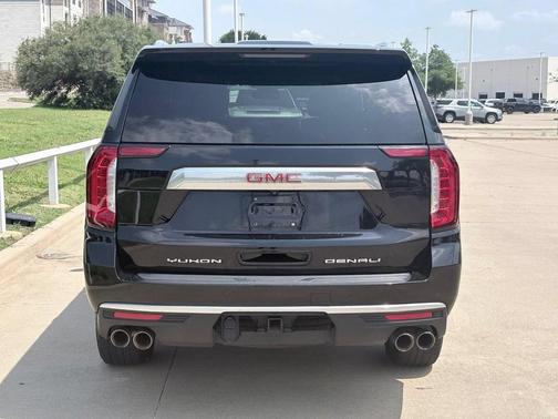Onyx Black 2023 GMC Yukon XL Denali
