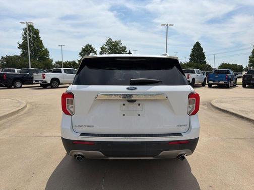 Oxford White 2021 Ford Explorer Limited