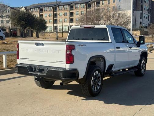 2023 Chevrolet Silverado 2500 Custom