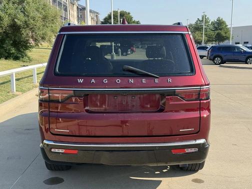 2022 Jeep Wagoneer Series III 4x4