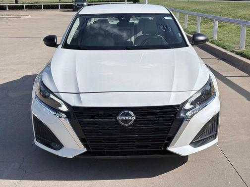 White 2025 Nissan Altima SV FWD