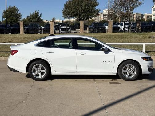 2022 Chevrolet Malibu 1LS