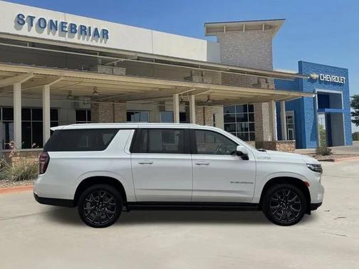 2023 Chevrolet Suburban 4WD High Country
