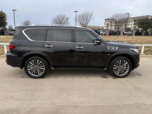 2018 INFINITI QX80 Base