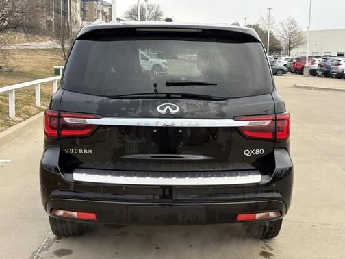 2018 INFINITI QX80 Base