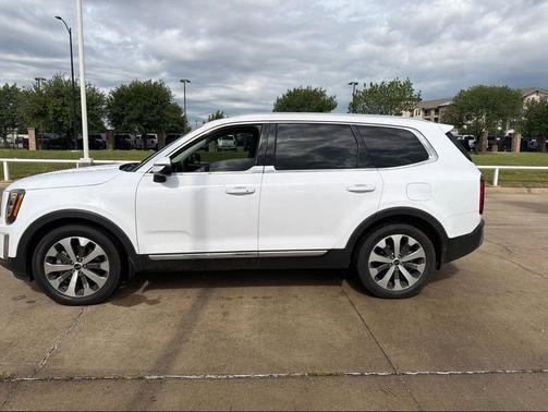 Glacial White Pearl 2021 Kia Telluride EX