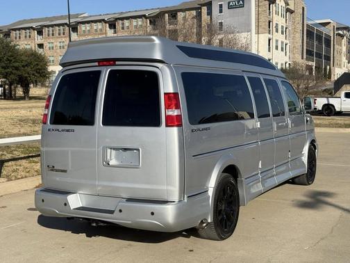 2024 Chevrolet Express 2500 RWD 2500 Extended Wheelbase WT