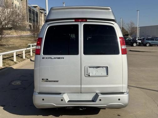 2024 Chevrolet Express 2500 RWD 2500 Extended Wheelbase WT