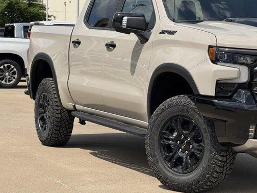 White Sands 2026 Chevrolet Silverado 1500 ZR2
