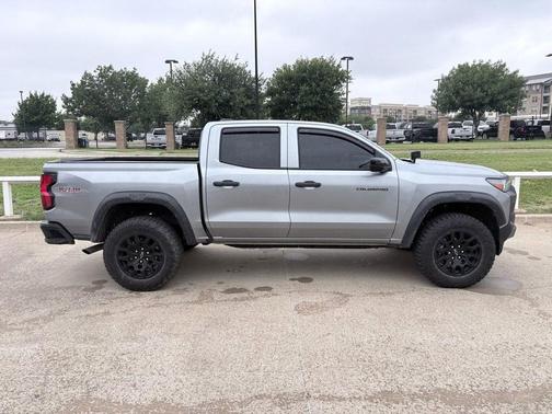 Sterling Gray Metallic 2024 Chevrolet Colorado Trail Boss