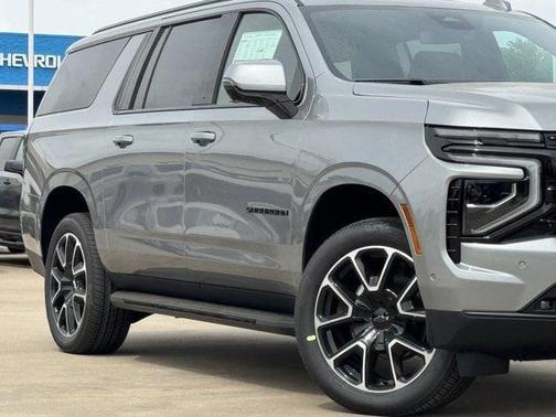 Sterling Gray Metallic 2026 Chevrolet Suburban RST