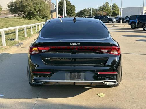 2022 Kia K5 EX