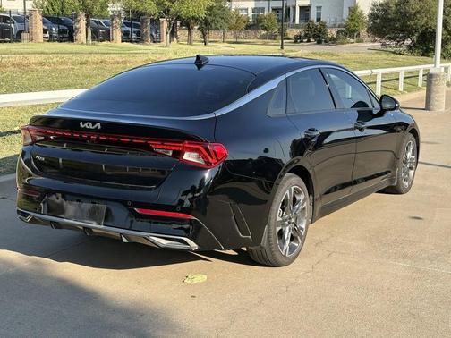 2022 Kia K5 EX