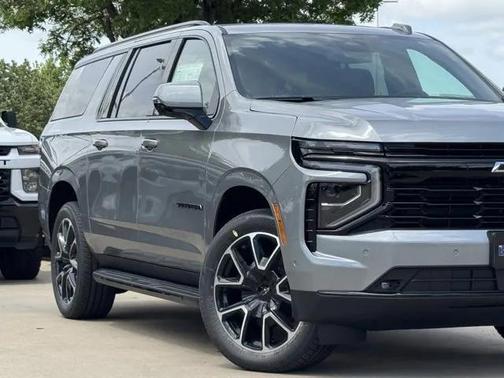 2025 Chevrolet Suburban RST