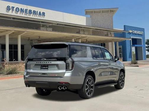 2025 Chevrolet Suburban RST